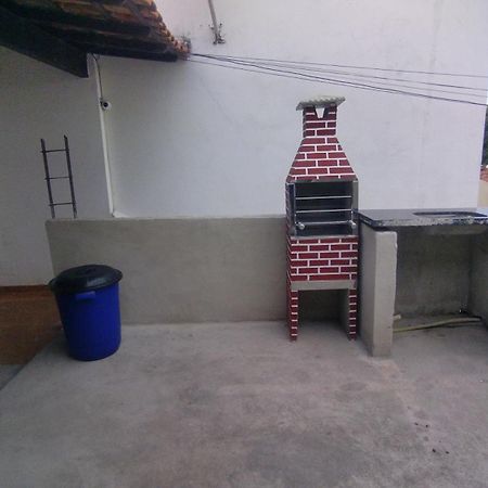 Casa 2 Quartos Em Cabo Frio Piscina E Area Gourmet Cantim Do Goiano Hospedagens Exteriör bild